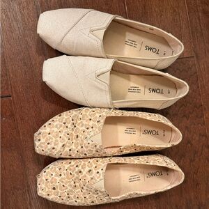 TOMS Women's Flats - Cream and Tan Pattern